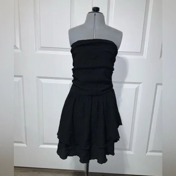 (Bin 14) Cider, Black Short Ruffled Strapless Dress, Size L - Picture 1 of 3